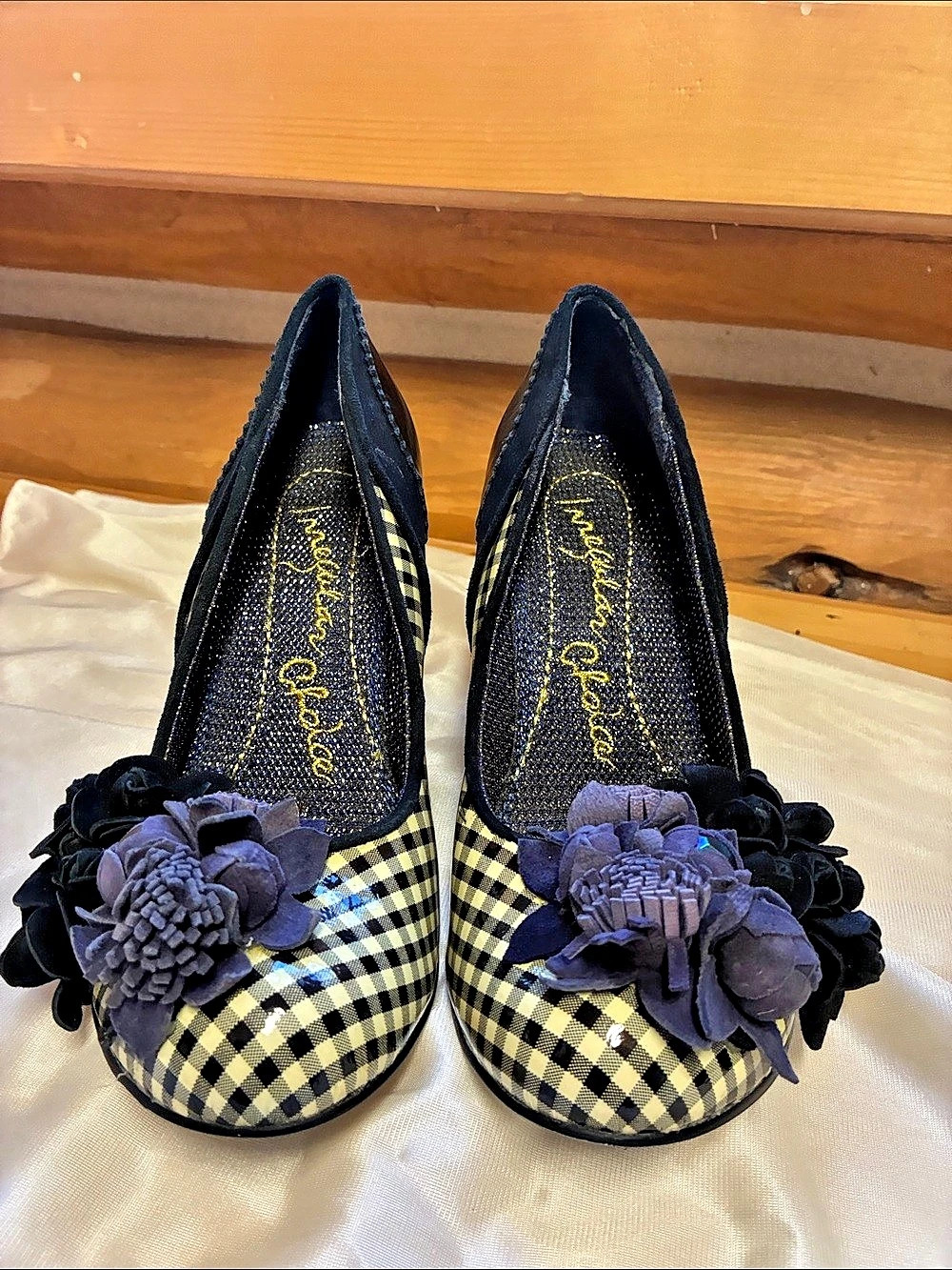 Poetic license brand /Floral Checkered Heels Black & beige